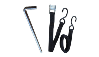 Heavy-duty stake and ratchet strap