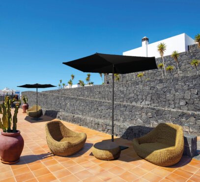 revo_dark_2025_01_web